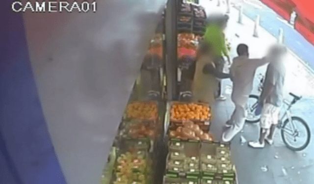 Bicyclist Gets Punched